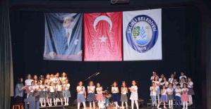 Salihli Sanat Şenliğinde minikler hünerlerini...