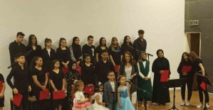 Sarıgöl Halk Eğitimi Merkezi Türk Sanat Müziği Korosundan muhteşem konser