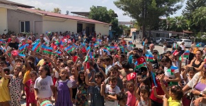 Azerbaycan'dan Gelen Kırtasiye Malzemeleri Hatay’da Öğrencilere Dağıtıldı