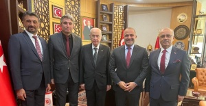 MHP’li belediye başkanları, Bahçeli’yi...