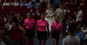Böyle olur hakemlerin nikahı
