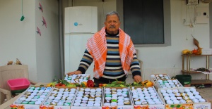 Topladığı ve çoğalttığı ata tohumlarına gözü gibi bakıyor
