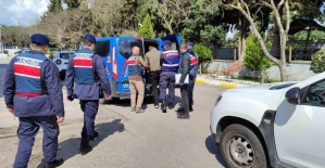 Manisa’da jandarmadan PKK terör örgütüne operasyon: 2 kişi tutuklandı