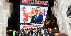 CHP Lideri Özel’in Manisa’daki komşularından kutlama