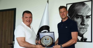 Göztepe Sportif Direktörü Ivan Mance’den Manisa FK’ya ziyaret