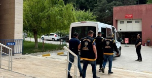 Manisa’da aranan şahıslar polisten kaçamadı: 24 tutuklama