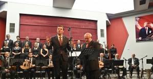 Selim Öztaş korosundan Manisa’da musiki...