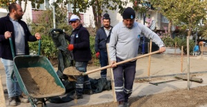 YUNUSEMRE İLE MURADİYE’DE PARKLAR YEŞİLLENİYOR
