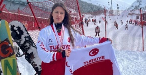 Bir ay önce başladığı sporda Türkiye şampiyonu oldu
