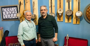 Ustaya Hürmet Esere Merhamet