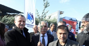 Yunusemre’den üreticilere 21 bin fidan desteği