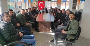 Rozetini Cumhurbaşkanı Recep Tayyip Erdoğan takmıştı, AK Parti ziyaret etti