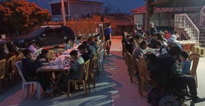 Bereketli’nin çocuk ve gençlerine camide iftar