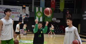 Manisa BBSK U18 Takımı, down sendromlu bireylerle bir araya geldi