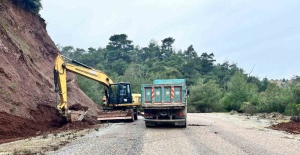 Manisa’da yol çalışmaları hız kesmeden sürüyor