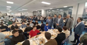 Uğurelli, yatılı öğrencilerle iftarda buluştu
