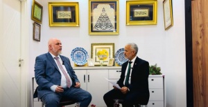 Ustaya Hürmet, Esere Merhamet: Dr. Muzaffer Yurttaş'ın konuğu Hattat Arkın Ongan oldu