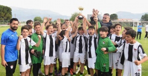 23 Nisan Futbol Turnuvası’nda kupalar sahiplerini buldu