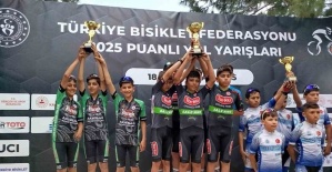 Akhisarlı bisikletçiler yine kürsüde yer aldı