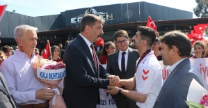 Avrupa Şampiyonu Kerem Kamal’a Kula’da coşkulu karşılama