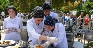 Gastronomi panayırında liseler arası yemek yarışması