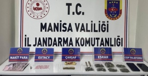 bManisada şüpheliden esrar ve uyuşturucu.../b