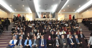 Manisa’da ’Doğal doğum’ Sempozyumu gerçekleştirildi