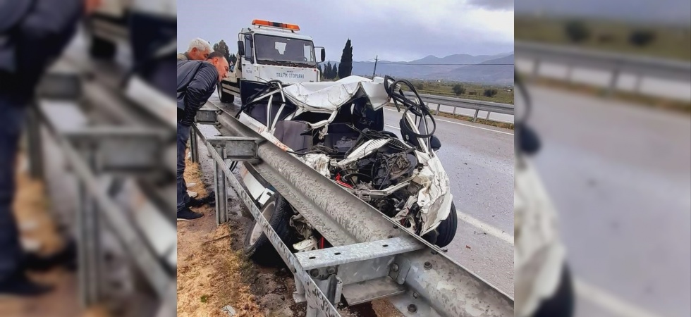 Manisa’da otomobil ile kamyon çarpıştı: 5 yaralı