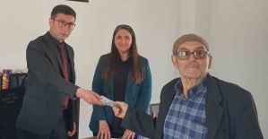 Manisa’da parasını kaybeden yaşlı adamın imdadına zabıta ekipleri yetişti