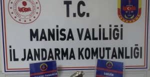 Manisa’da ruhsatsız tabanca ile yakalandı