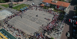 Manisa’nın ilçelerinde 23 Nisan coşkusu yaşandı