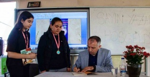 Sarıgöl’de yazar-öğrenci buluşması büyük ilgi gördü