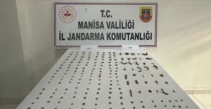 Tarihi objeler ve sikkeleri satmak isterken jandarmaya yakalandı