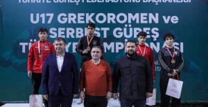 Yunusemreli güreşçi Kadir Kadiroğlu Türkiye 3’üncüsü oldu