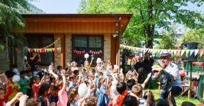 Yunusemreli minikler 23 Nisan kutlamalarına başladı