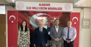 bAlaşehirli öğretmenin projesine.../b