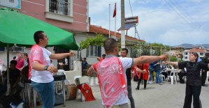 Demirci’de 5 genç için temsili askerlik eğlencesi düzenlendi