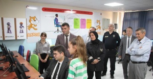Kula’da Bilişim Sınıfı Öğrencilerle Buluştu
