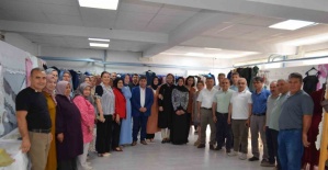 Kursiyerlerin el emeği göz nuru ürünleri sergilendi
