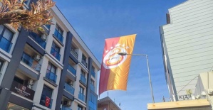 Salihli’de caddelere Galatasaray bayrakları asıldı