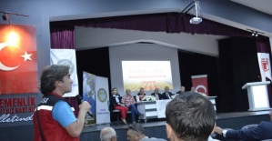Salihli’deki toplantıda ‘Üzümdeki kalıntı’ masaya yatırıldı