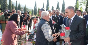 Soma faciasının 11. yılında 301 madenci mezarları başında anıldı
