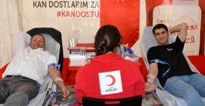 b15 Temmuzda kan veren herkese kamp.../b