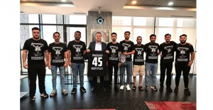 Süper Lig’e geri döneceğiz ve şampiyonluk kupasını Ferdi Başkan’ımıza götüreceğiz