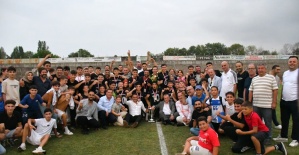 Yunusemre Belediyespor U17 Türkiye Şampiyonu oldu