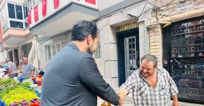 Arınç, pazarcı esnafını dinledi