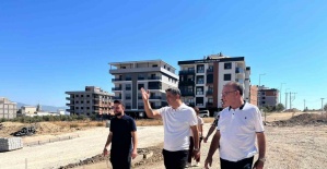 Başkan Akın Ergenekon Mahallesi’nde incelemelerde bulundu