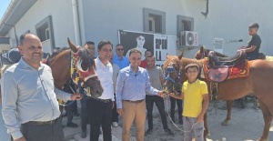 Baybatur Selendi’de esnaf ve partililerle buluştu