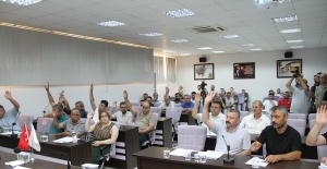 Kula Belediyesinde CHP’li katip üyelerden toplu istifa