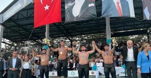 Kulalı pehlivan Türkiye Yağlı Güreş Ligi’nde şampiyon oldu